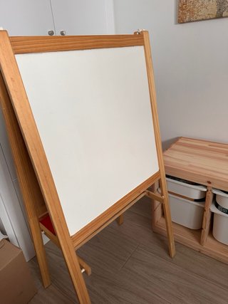 Estantería Trofast + pizarra Ikea