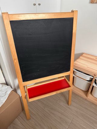 Estantería Trofast + pizarra Ikea