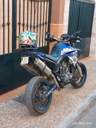 Yamaha XT660X Supermotard Azul
