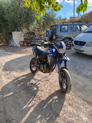 Yamaha XT660X Supermotard Azul