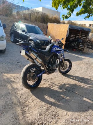 Yamaha XT660X Supermotard Azul