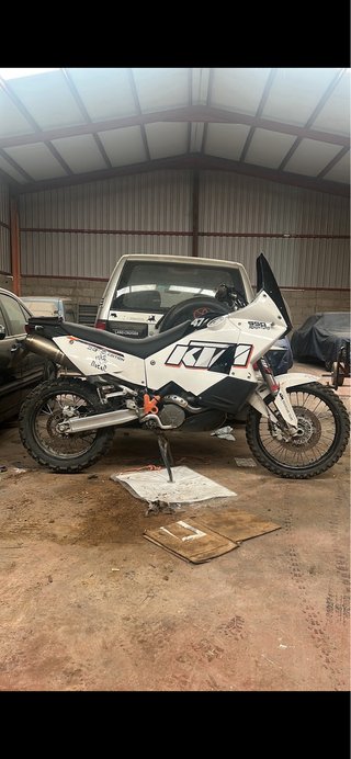 KTM 950 Adventure