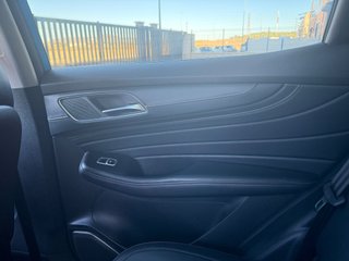 MG HS 1.5 T-GDI Luxury 170 CV | TECHO | ELÉCTRICOS