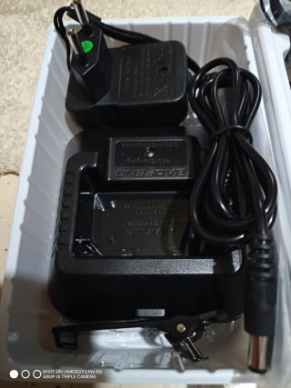 Walkie Talkie Baofeng UV-5R8W