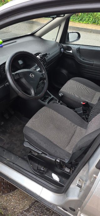 Opel Zafira 2004