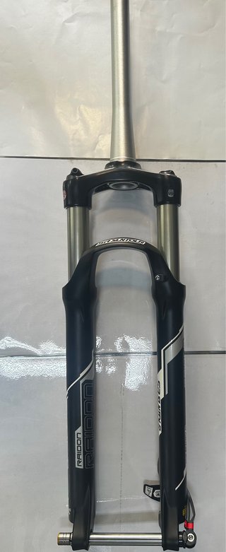 Horquilla Suntour Raidon 29 con Remoto