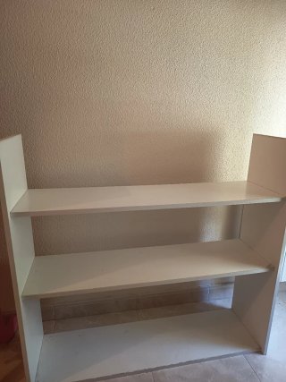 Estantería blanca 1m alto x 1,05m ancho