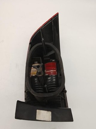 Piloto tras izq renault 1515 8200002473 laguna