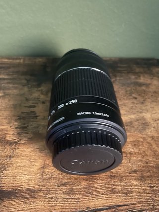 Objetivo Canon EF-S 55-250mm f/4-5.6 IS II