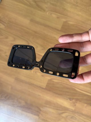 Gafas de Sol Negras con Diseño Original
