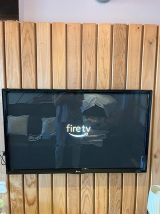 Televisor Plasma LG 42” con su peana