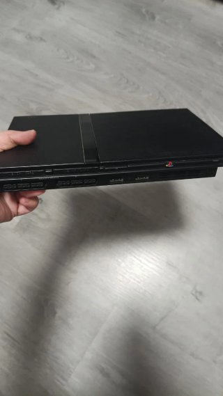 Consola PlayStation 2 Slim (PS2) con rumore del ventilatore