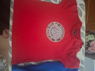 2 Camisetas Tommy Hilfiger