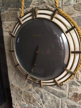 Reloj artecot de pared dorado y gris