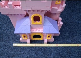 Castillo Disneyland estilo Exin