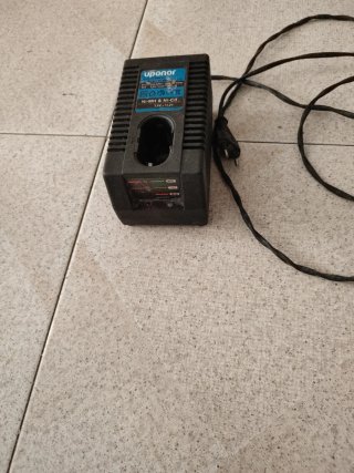 CARGADOR UPONOR NI-MH- NI-CD 3,6-13;2V MULTICAPA