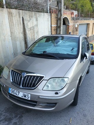 Lancia Phedra 2009