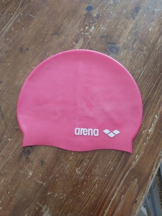 Cuffia piscina Arena rosa