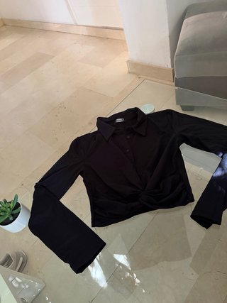 Blusa Stradivarius Negra Manga Larga