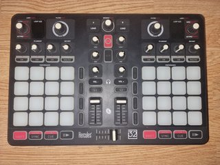 Controlador DJ Hercules P32