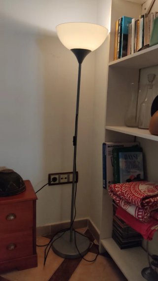 Lámpara de pie IKEA