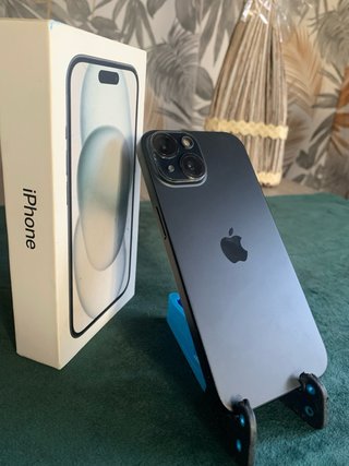 iPhone 15 Black