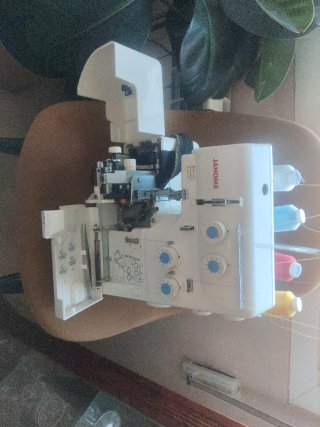 Remalladora Janome 8002D