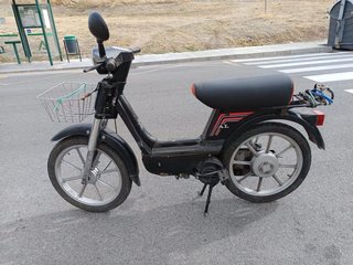 Vespino AL Negra y Naranja Matriculado