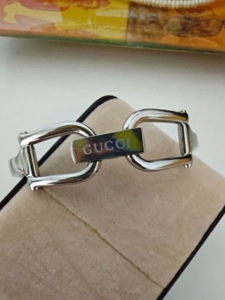 Reloj Gucci de Acero Plateado