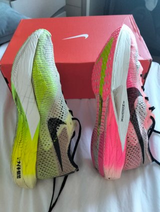 Nike Vaporfly 3 Talla 43