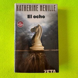 Lote 7 novelas de bolsillo: Julia Navarro y otros