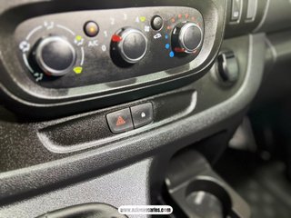 RENAULT TRAFIC CON DOS AÑOS DE GARANTIA