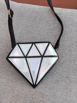 Bolso de mano con diseño de diamante