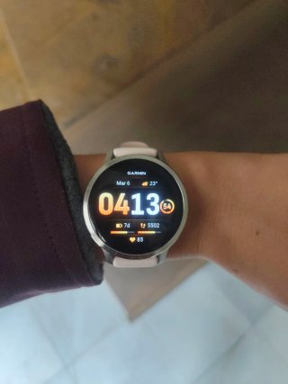Reloj Garmin Venu 4