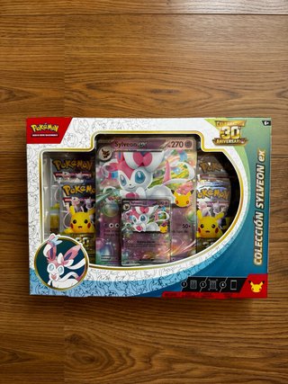 Colección Pokémon Sylveon EX 30 Aniversario