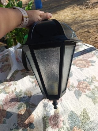 Farol de Exterior Negro