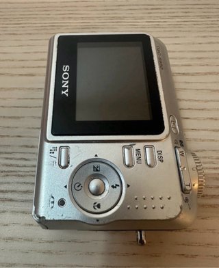 Sony Cyber-shot DSC-S650 Cámara Digital Y2K