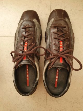 Zapatillas Prada originales vintage, talla 45