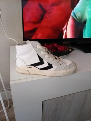 Botas Hummel altas blancas y negras talla 34