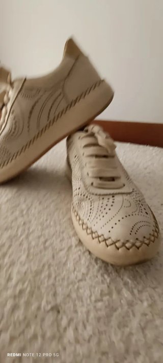Bambas Pikolinos Mujer Beige