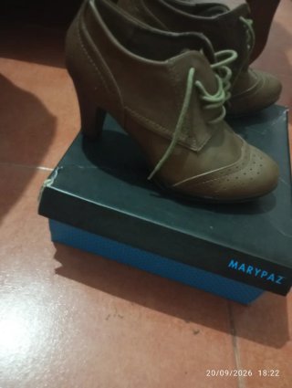 Zapatos tacón Marypaz marrones nuevos