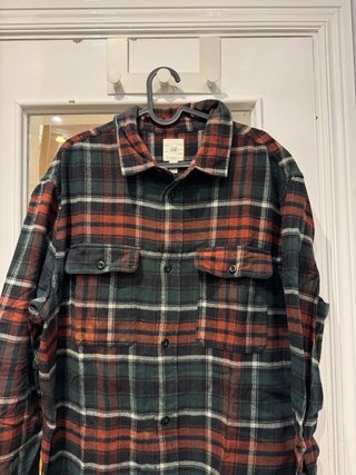 Sobrecamisa H&M cuadros verde y rojo Talla M