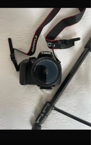 Cámara Canon EOS 1200D + Accesorios