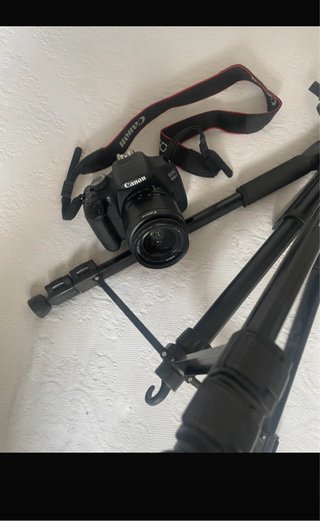Cámara Canon EOS 1200D + Accesorios