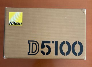 Caja Nikon D5100