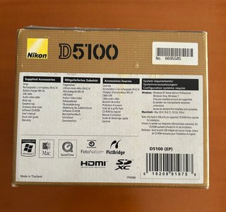 Caja Nikon D5100
