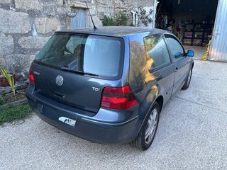 Volkswagen Golf 2002