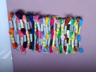 Set di fili per ricamo in vari colori