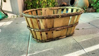 Cesta Rústica de Madera Artesanal