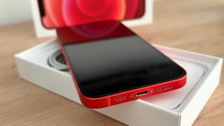 Apple iPhone 12 64GB Rojo Batería 83%